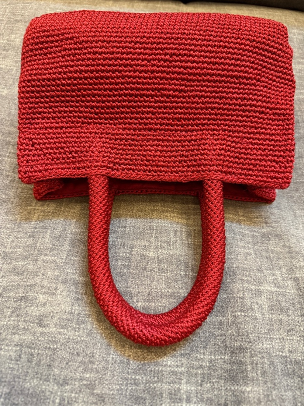 Red Knit Tote Bag with Logo Accent GUC - Picture 5 of 7
